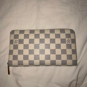 Louis Vuitton damier azur Zippy organizer wallet